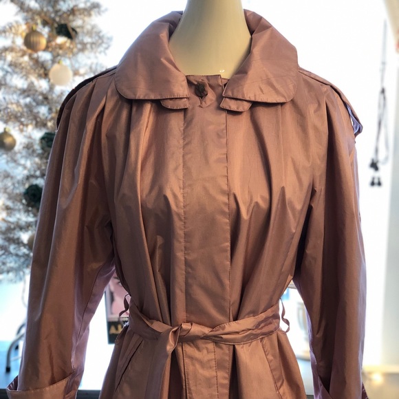 Coat - Picture 7 of 8